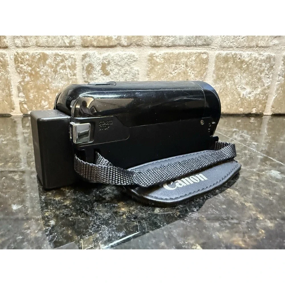 Canon‎ VIXIA HF R600 Video Camcorder Camera Full HD 57x Zoom CMOS